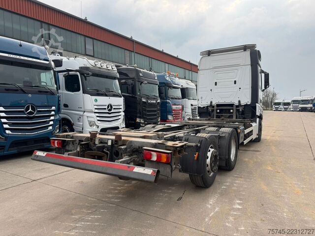 Camion porte-caisses amovibles MERCEDES-BENZ ACTROS 2543 * RETARDER * LIFTACHSE * MULTI *