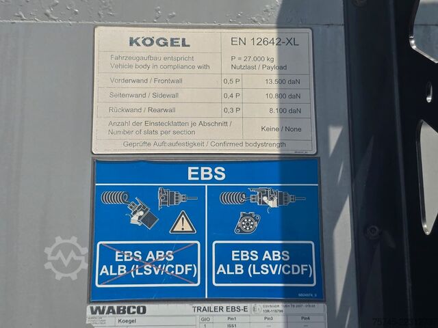 Semi-remorque pour boissons KÖGEL SN 24 **GETRÄNKE*SAF*LIFT*SCHNELLADESYSTEM*
