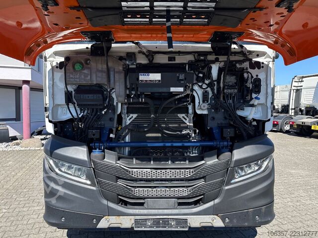 Standardní tahač IVECO STRALIS X-WAY AS440X57TZ/P 6x4