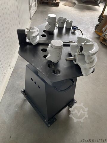 TAFELPERS MET AGGREGAAT Unknown