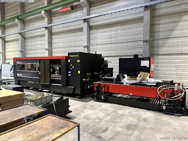 Lasersnijmachine AMADA LCG3015