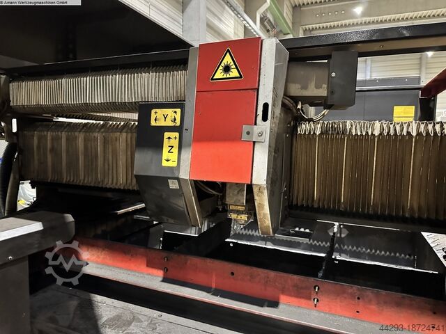 Lasersnijmachine AMADA LCG3015