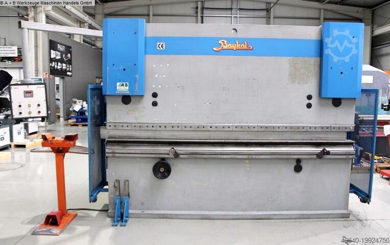 Hydraulische afkantpers BAYKAL APH 3110 x 180