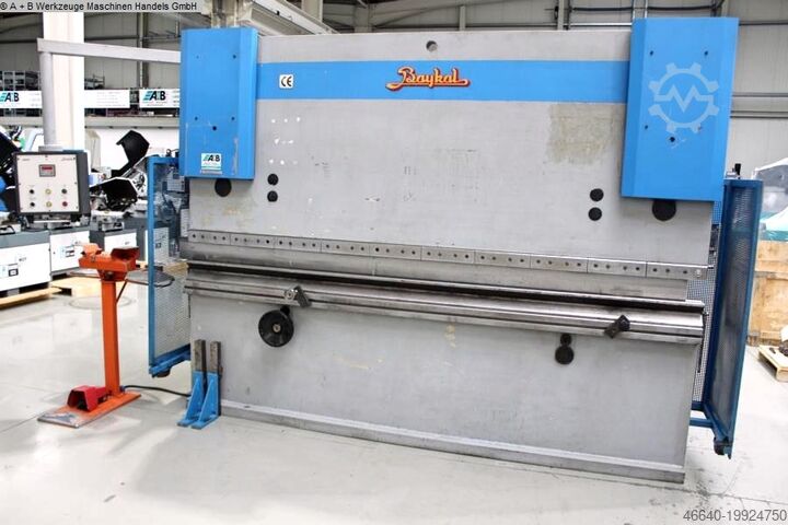 Hydraulische afkantpers BAYKAL APH 3110 x 180