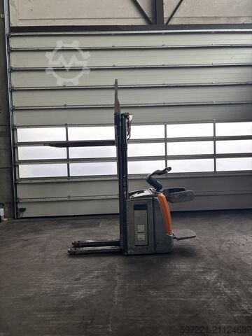 Pallet Stackers Still EXV SF 14 Triplex HH 5316mm