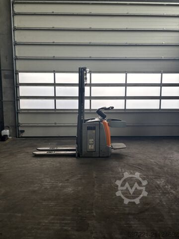 Pallet Stackers Still EXV SF 14 Triplex HH 5316mm