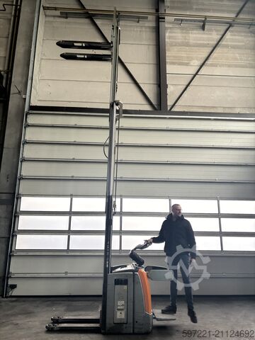 Pallet Stackers Still EXV SF 14 Triplex HH 5316mm