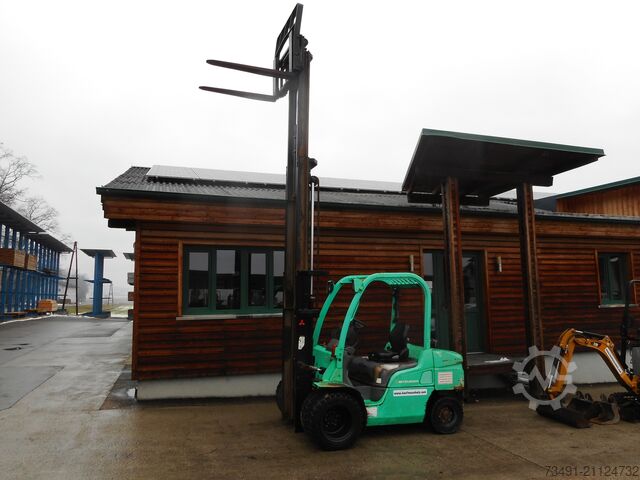 Forklift Mitsubishi FD30 Triplex + Zwillingsreifen