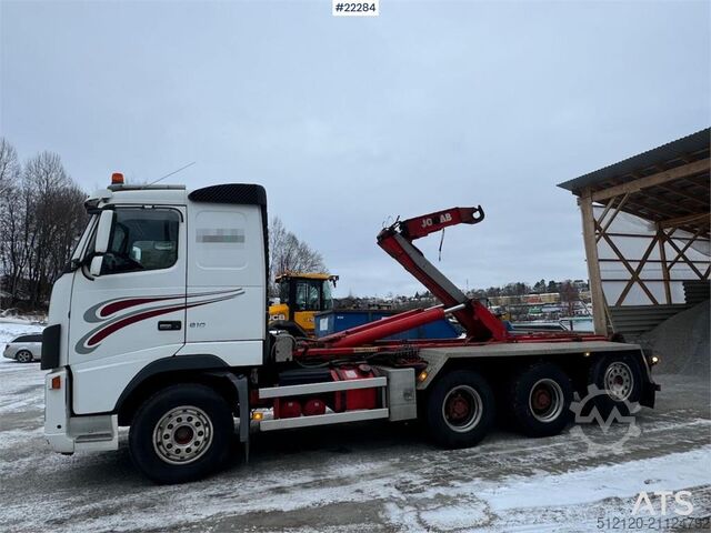 Hook arm system Volvo FH16 tridem hook loader with Joab hook with articu