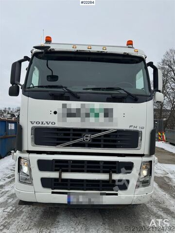 Hook arm system Volvo FH16 tridem hook loader with Joab hook with articu