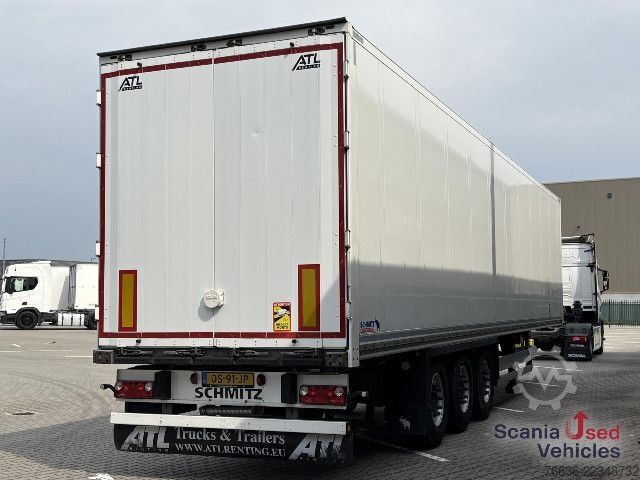 Sandučara poluprikolica Schmitz Cargobull SCHMITZ SCB*3B LIFT AXLE BOX TRAILER