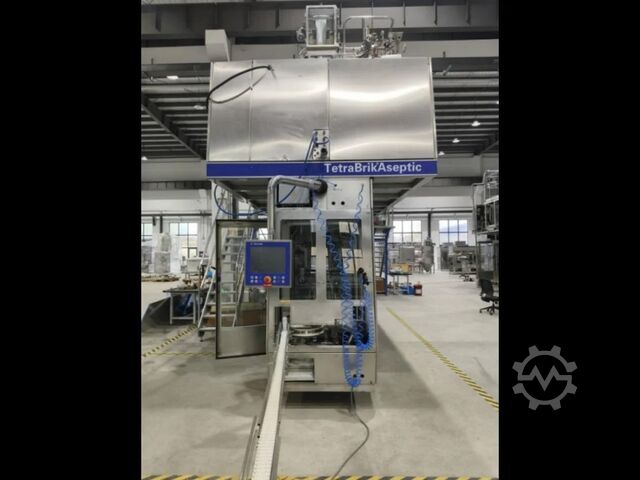 Gebruikte Tetra Pak A3 speed 030V 125ml slim afvullijn Tetra Pak® A3 Speed