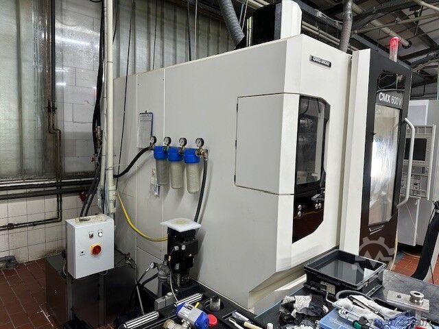Pionowe centrum obróbcze DMG MORI CMX 600 V