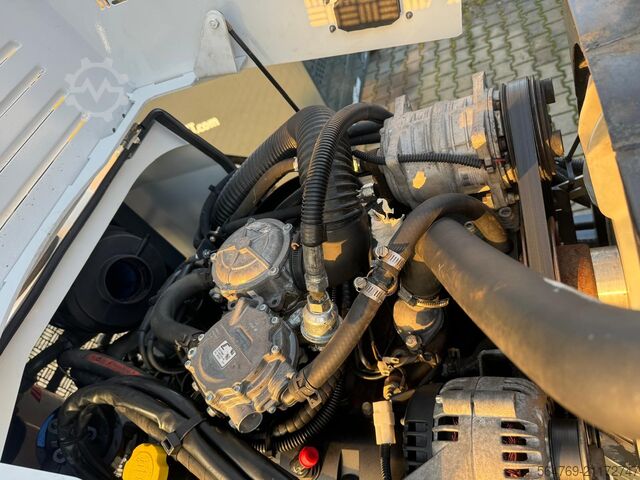 Empilhadeira multidirecional Combilift C6000/Wide positioner/ Only 3157 hours !