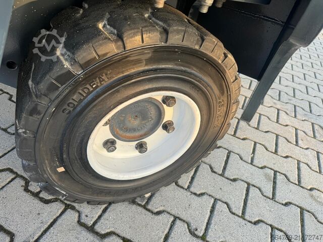 Empilhadeira multidirecional Combilift C6000/Wide positioner/ Only 3157 hours !