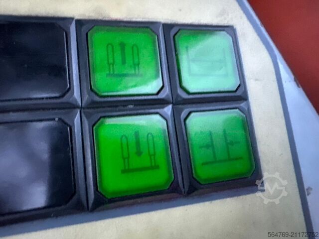  Hubtex DQ45/Only 3309 h/ Reach forks