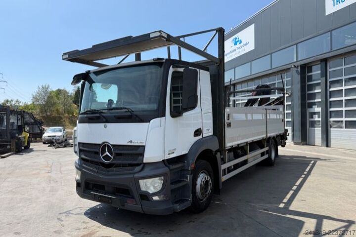 Gru montata su autocarro MERCEDES-BENZ Antos 1836 4x2 Hiab 122-4