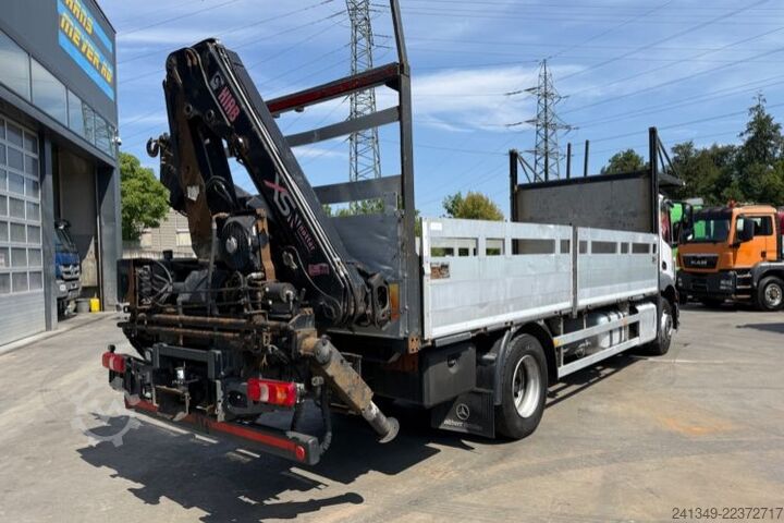 Gru montata su autocarro MERCEDES-BENZ Antos 1836 4x2 Hiab 122-4