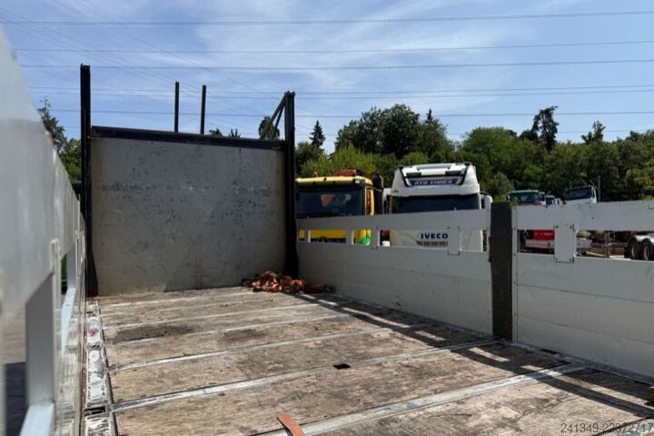Gru montata su autocarro MERCEDES-BENZ Antos 1836 4x2 Hiab 122-4