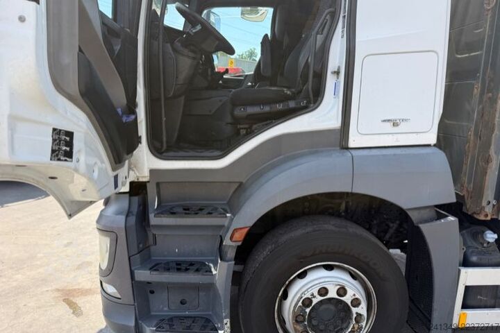 Gru montata su autocarro MERCEDES-BENZ Antos 1836 4x2 Hiab 122-4