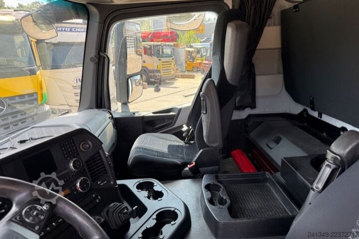 Gru montata su autocarro MERCEDES-BENZ Antos 1836 4x2 Hiab 122-4