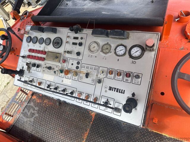 Impianto di miscelazione asfalto Bitelli SF 200 L / Aspfaltfräse 2 m