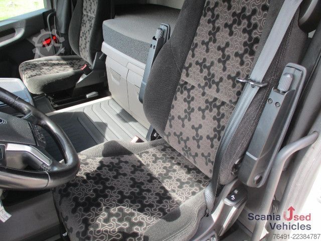 Standaard trekker Scania R 460 A4x2EB / Navi / Standklima