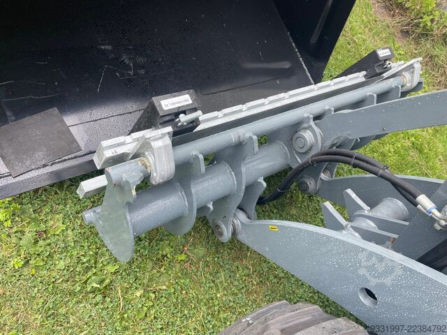 Lader Giant G2500HD Xtra NIEUW !! Met bak en lepels