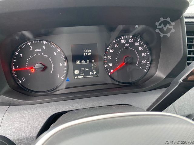 Livestock transporter RENAULT Master STX 3 Sitzer  Haras AUTOM. NEW MODEL 2025