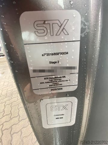 Livestock transporter RENAULT Master STX 3 Sitzer  Haras AUTOM. NEW MODEL 2025