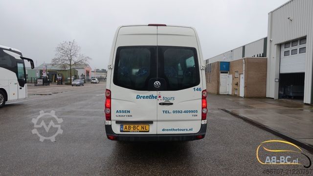 Minibus VOLKSWAGEN Crafter 2.5 TDI 23-Sitze