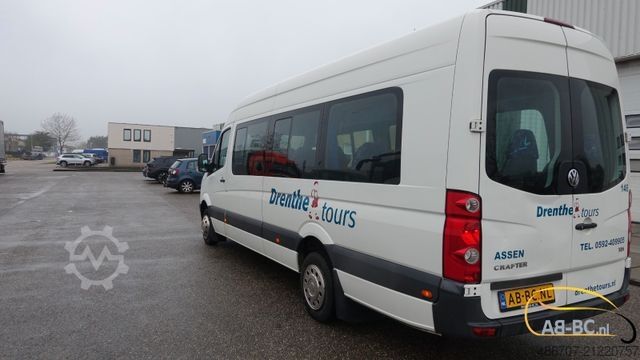 Minibus VOLKSWAGEN Crafter 2.5 TDI 23-Sitze