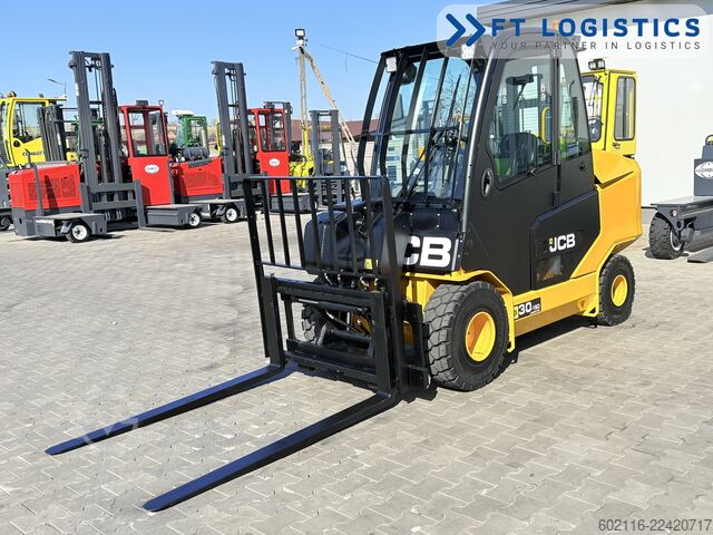 Teleskoplæsser JCB TLT30D TELESCOPIC MAST DIESEL CABIN
