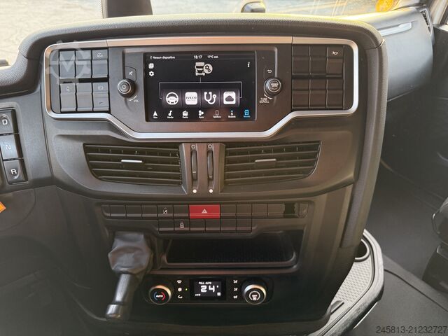 Standard tractor unit Iveco sway 490