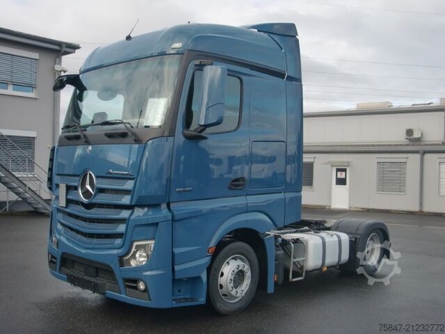 Volume tractor unit Mercedes-Benz Actros 1845 LS/NRL Standklima Retarder