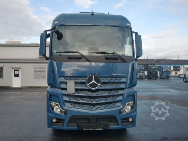 Volume tractor unit Mercedes-Benz Actros 1845 LS/NRL Standklima Retarder