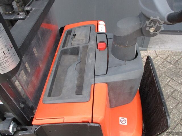 Hochhubwagen BT SWE200D