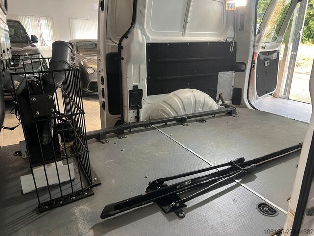 Furgone HYUNDAI H-1  2,5 CRDI Kastenwagen*Garantie*