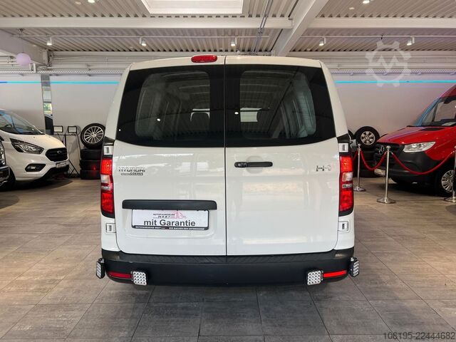 Furgone HYUNDAI H-1  2,5 CRDI Kastenwagen*Garantie*