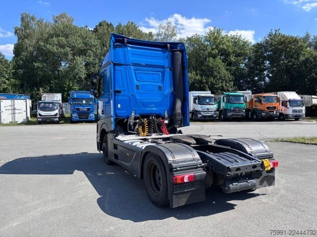 Τυπική μονάδα τράκτορα MERCEDES-BENZ Actros 5  MB 1842 Retarder 2 Tanks
