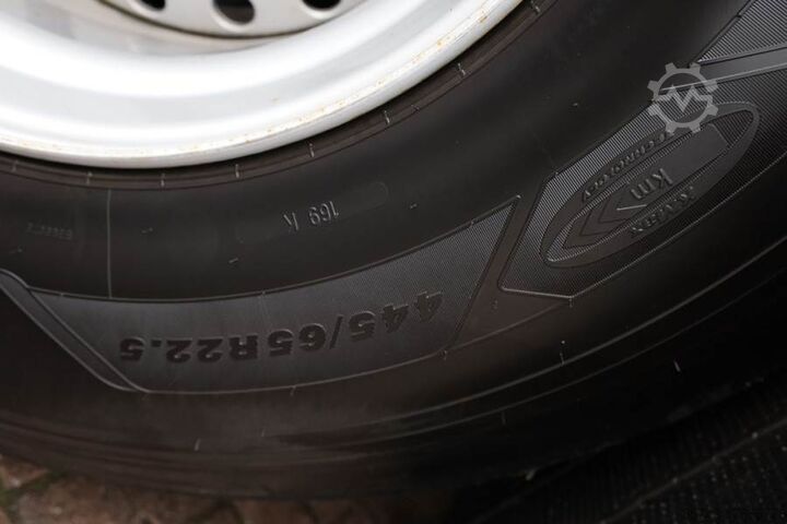 MAX Trailer MAX410 The MAX410 with hydro-mechanical" steering MAX Trailer MAX410 The MAX410 with hydro-mechanical" steering