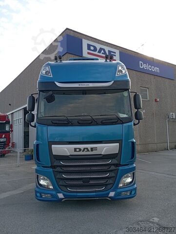 Standard tractor unit DAF XF 530 FT full pneumatico