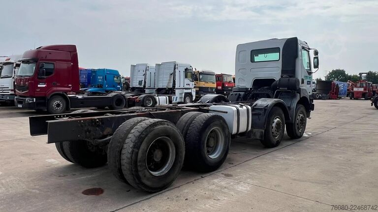 Chassis med førerhus Renault KERAX 420 (8X4 / LAMES / BIG AXLE / GRAND PONT ...
