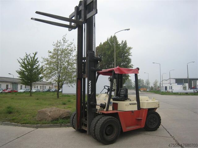 Diesel gaffeltruck NISSAN FBESF15