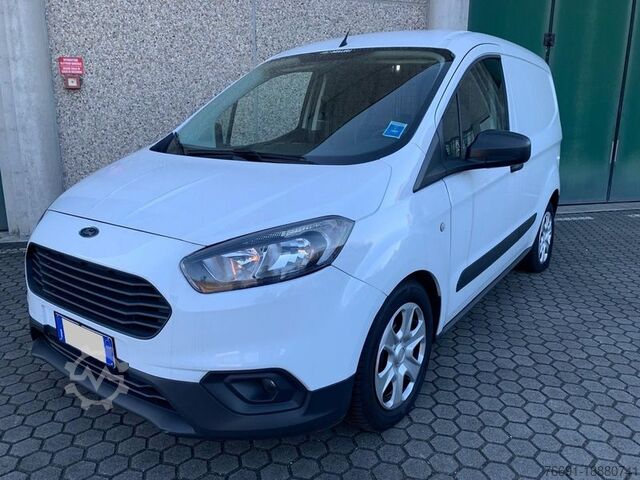 Compact van Ford Courier Van - Euro 6