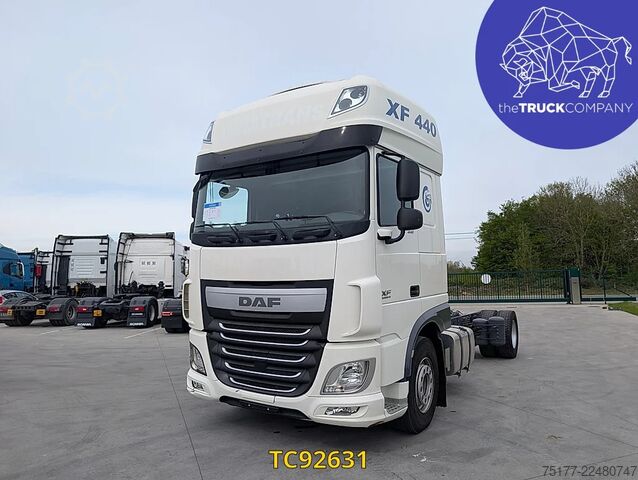 Fahrgestell mit Fahrerhaus DAF XF 450