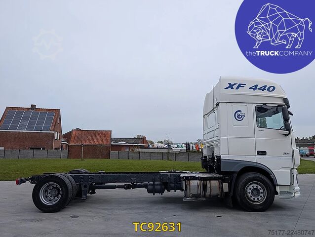 Fahrgestell mit Fahrerhaus DAF XF 450