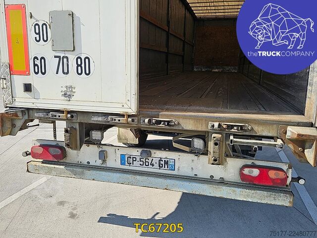 Schiebeplanen Fruehauf 
