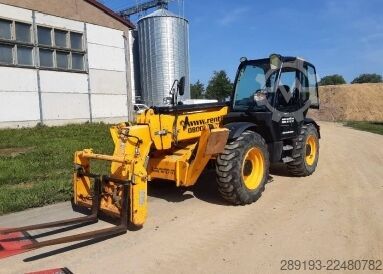 Teleszkópos kezelő JCB 540-140