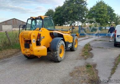 Teleszkópos kezelő JCB 540-140